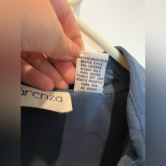 Apparenza Women’s Blue Button Up Size Small - Picture 9 of 11